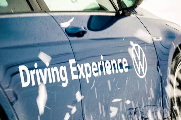 Disfruta de la conducción en nieve con Volkswagen: precios y fechas
