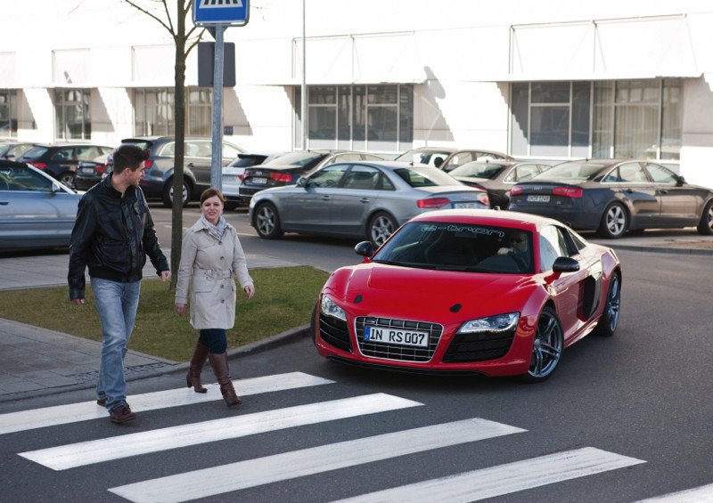 Audi R8 e-tron: así suena el coche eléctrico de Audi