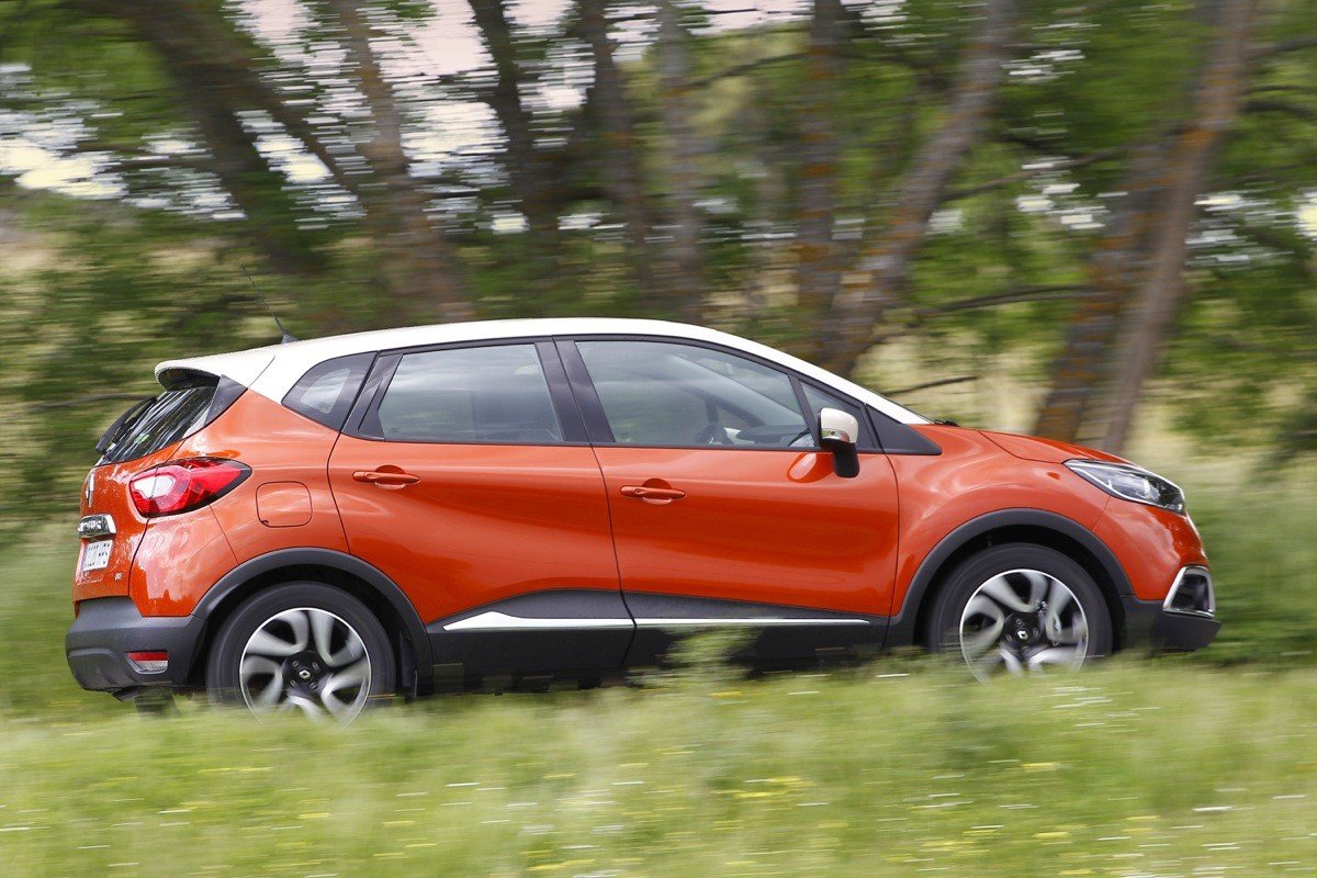 Peugeot 2008 contra Renault Captur