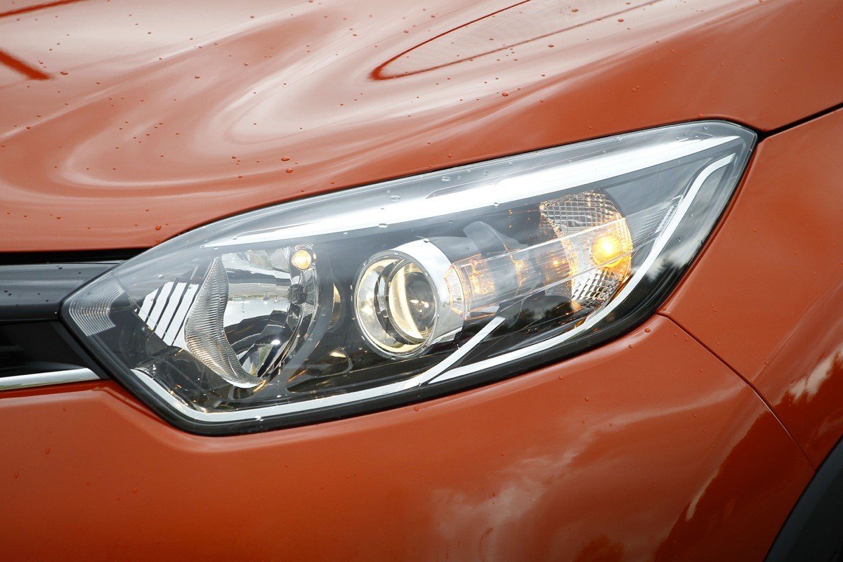Peugeot 2008 contra Renault Captur