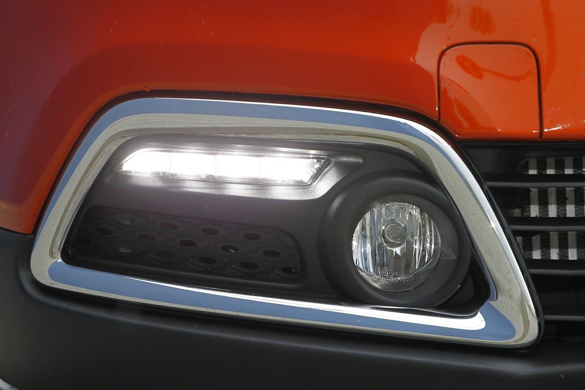 Peugeot 2008 contra Renault Captur