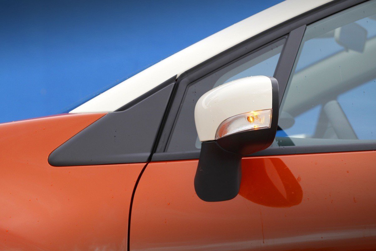 Peugeot 2008 contra Renault Captur