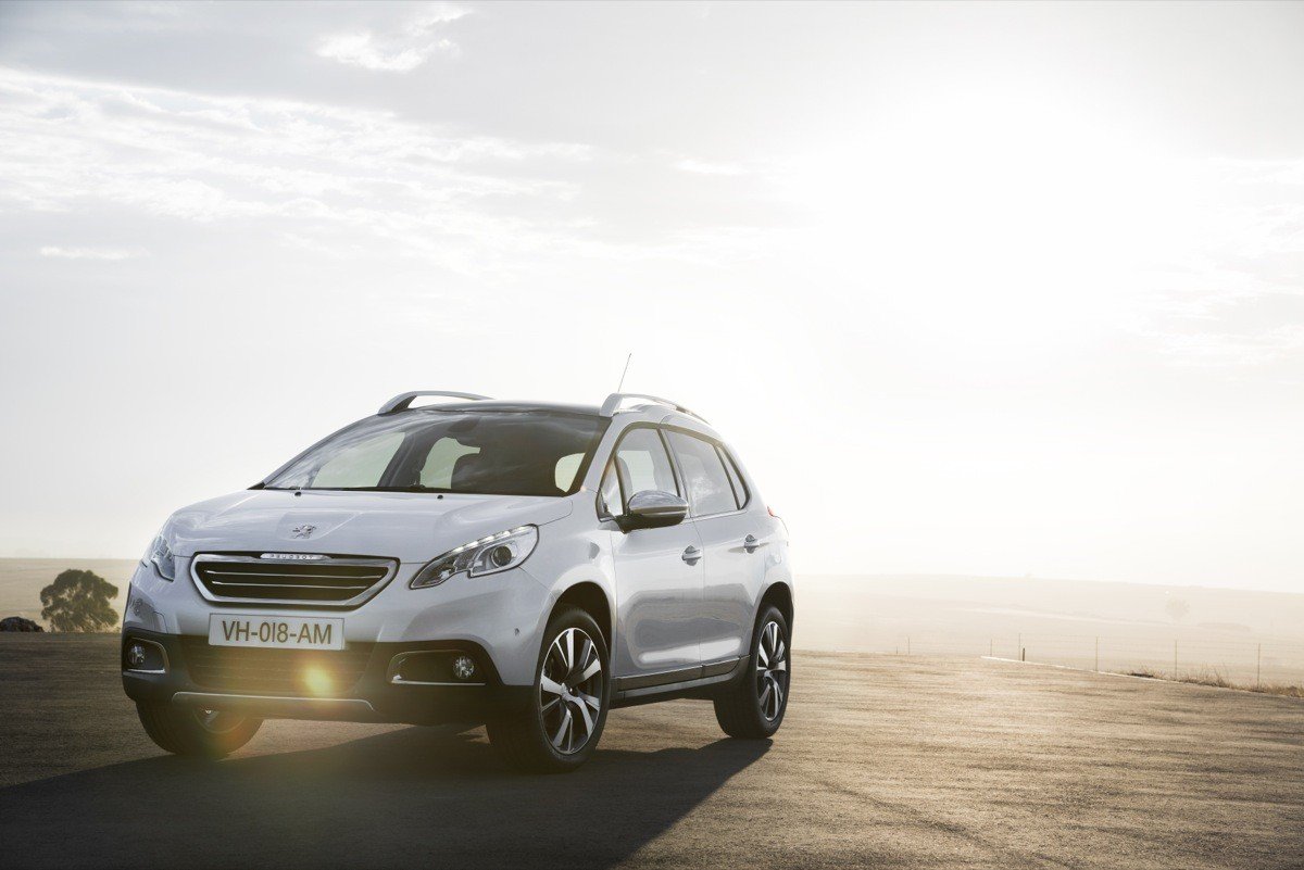 Peugeot 2008 contra Renault Captur
