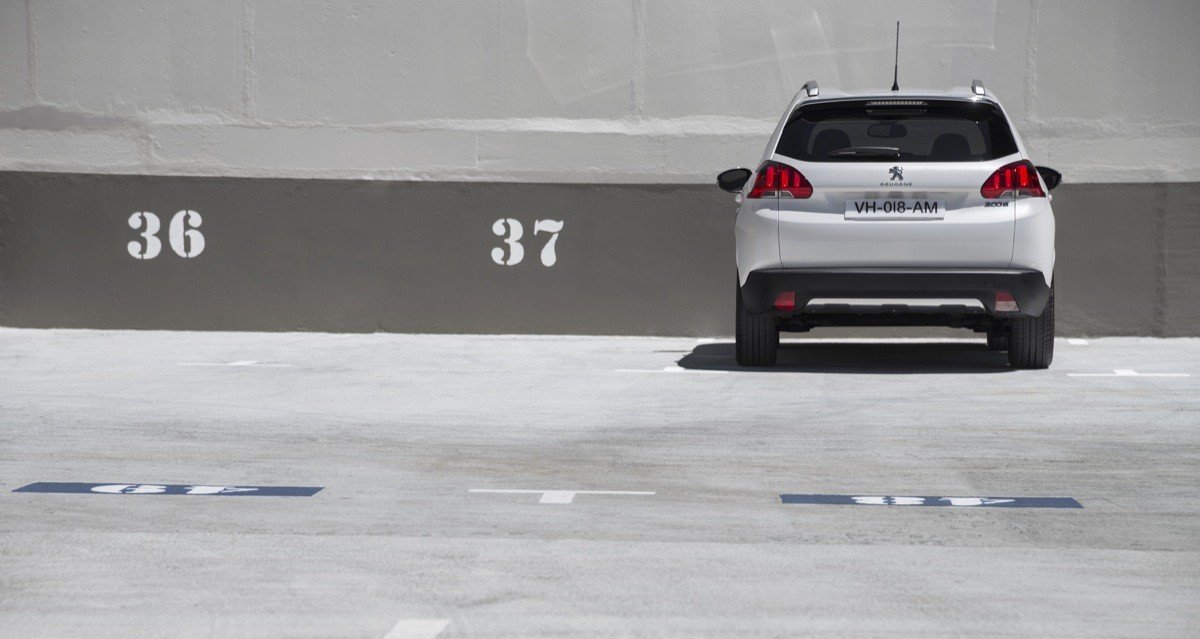 Peugeot 2008 contra Renault Captur