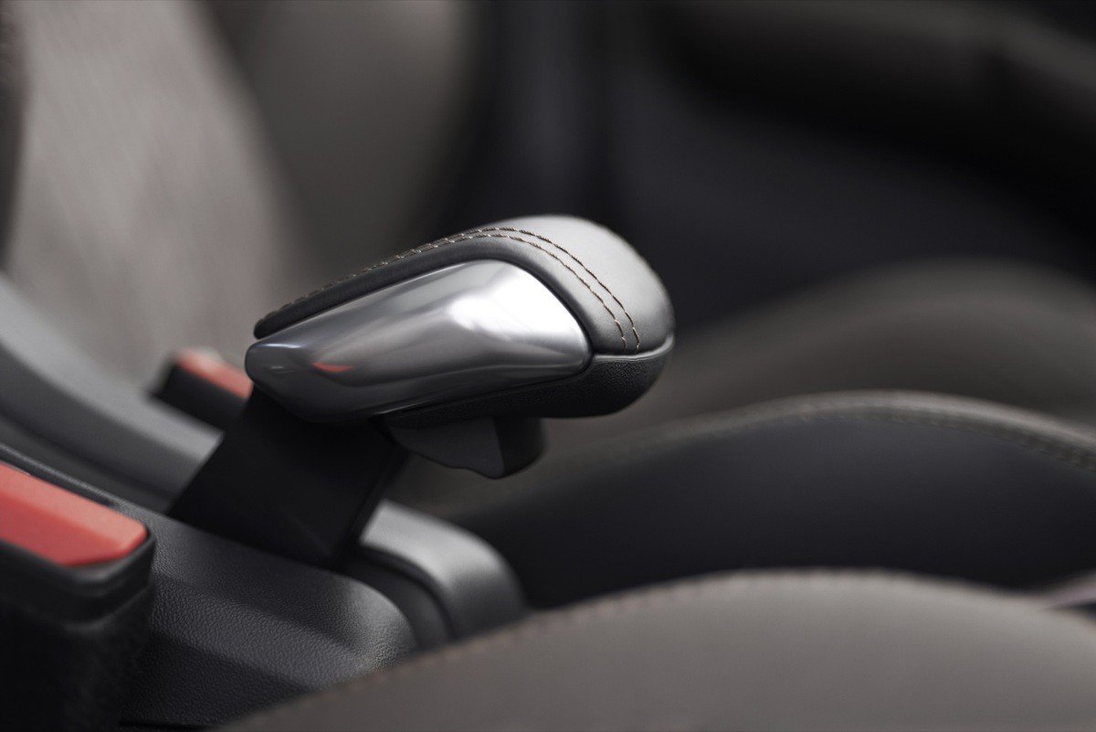 Peugeot 2008 contra Renault Captur