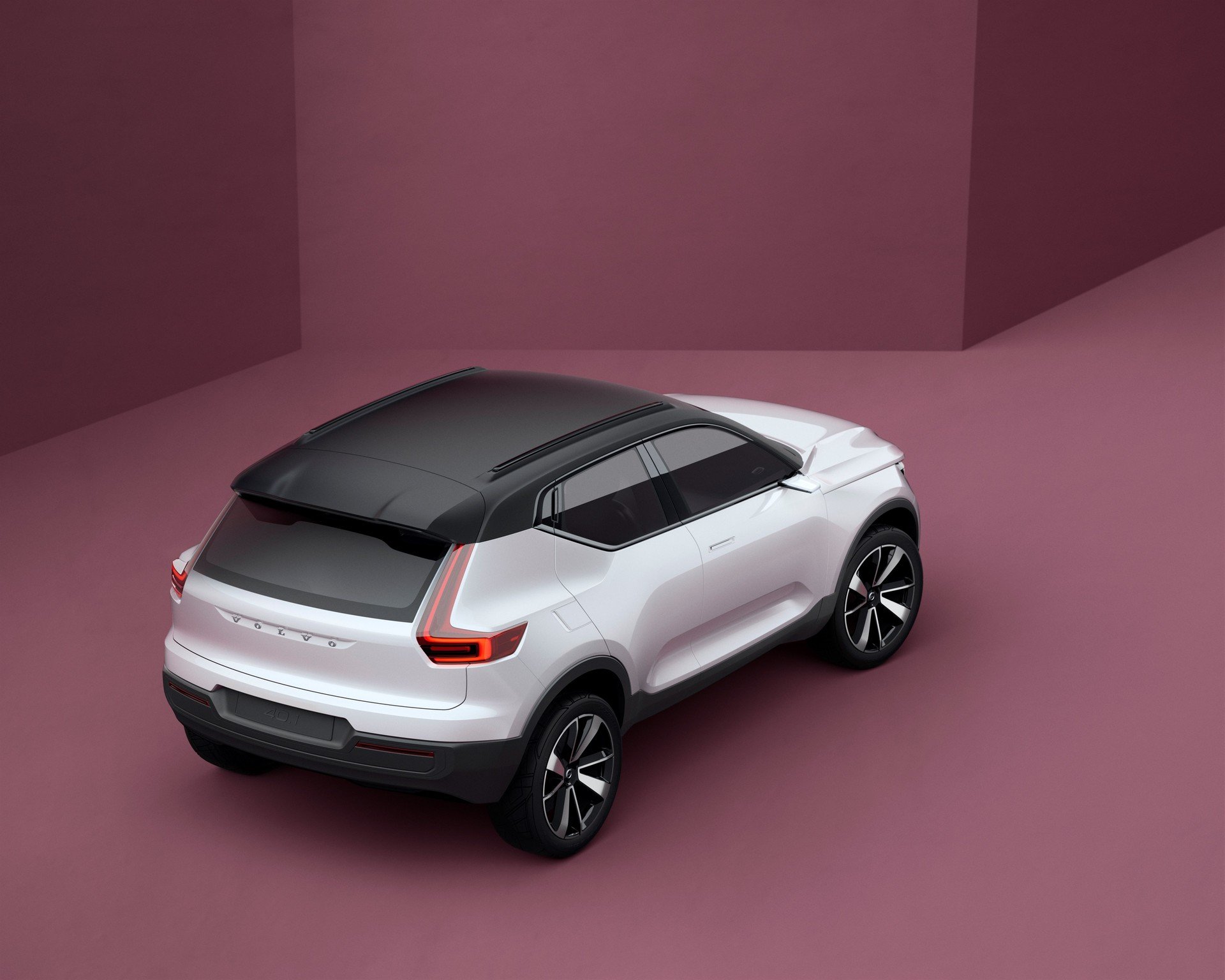 Volvo Serie 40: el futuro compacto de Volvo, híbrido y eléctrico  