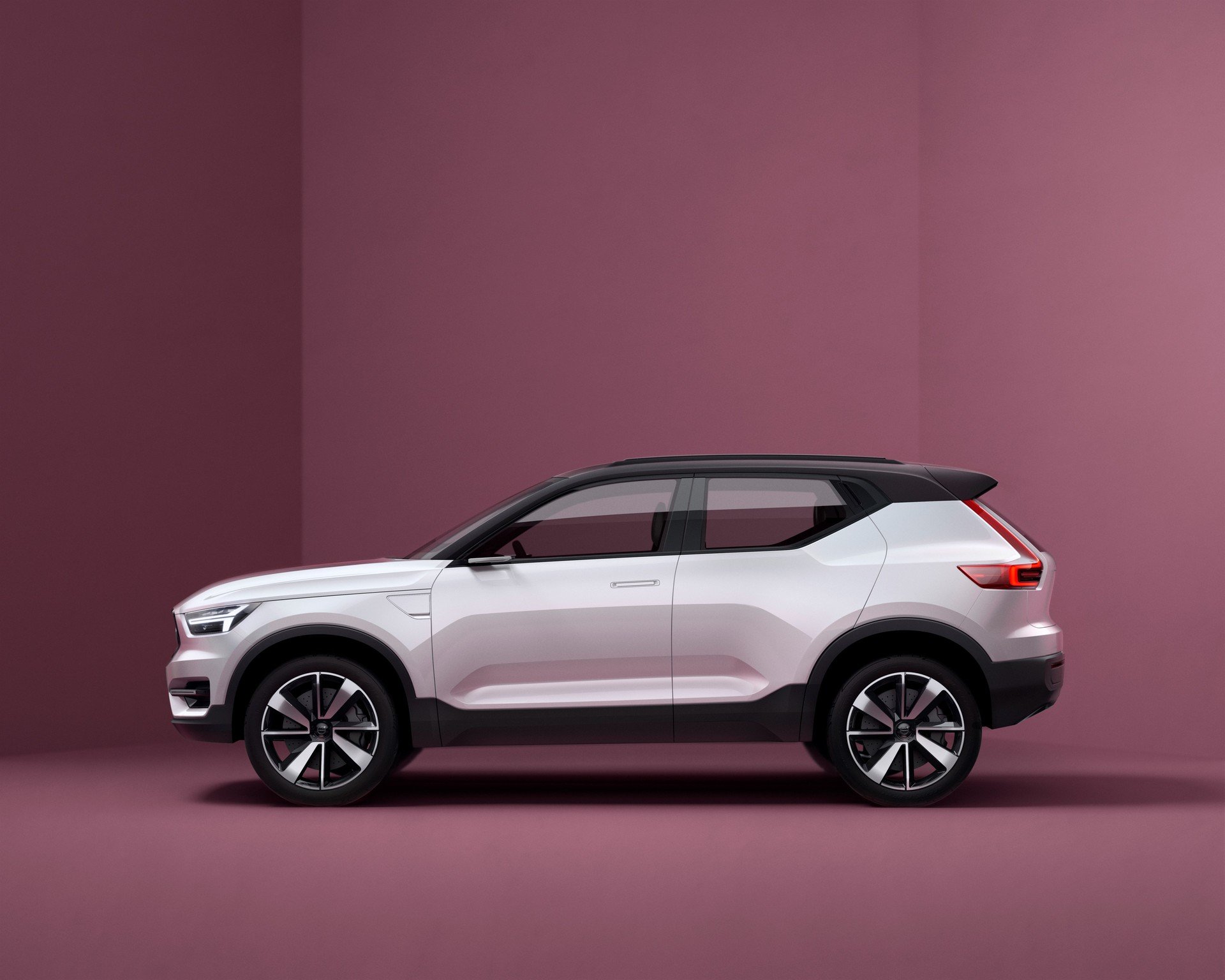Volvo Serie 40: el futuro compacto de Volvo, híbrido y eléctrico  