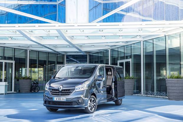 La nueva Renault Trafic estrena motores y diseño