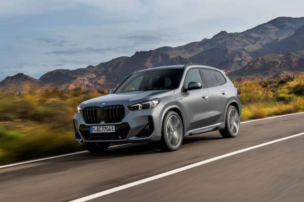 Prueba BMW X1 PHEV: precios y opinión de este BMW potente y con etiqueta Cero