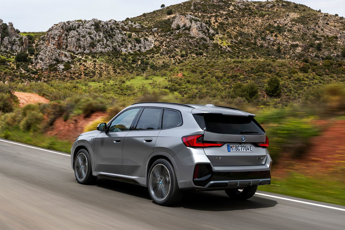 Prueba BMW X1 PHEV: precios y opinión de este BMW potente y con etiqueta Cero