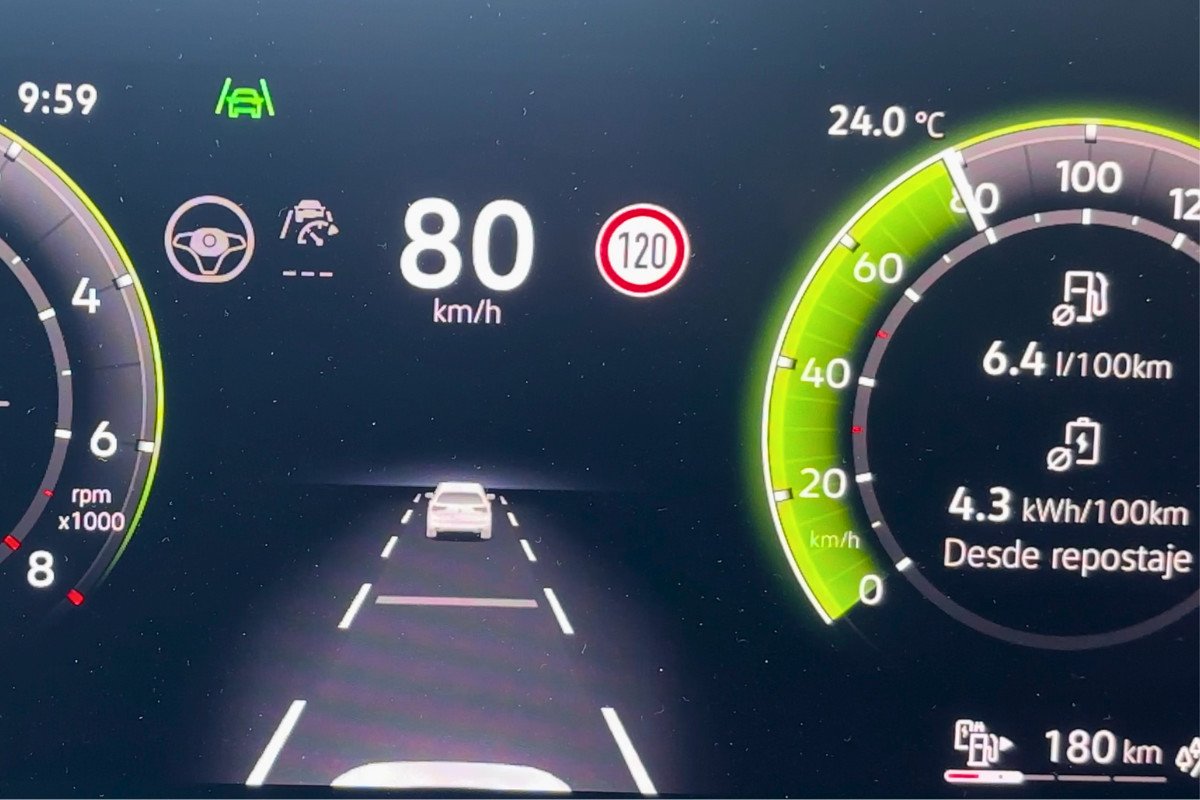 Prueba Volkswagen Passat PHEV