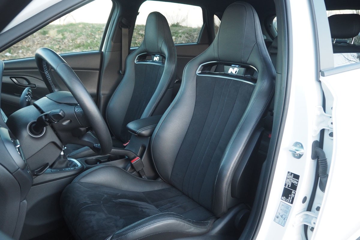 Prueba y opinión del Hyundai i30 N: precio, cómo va y rendimiento del Performance