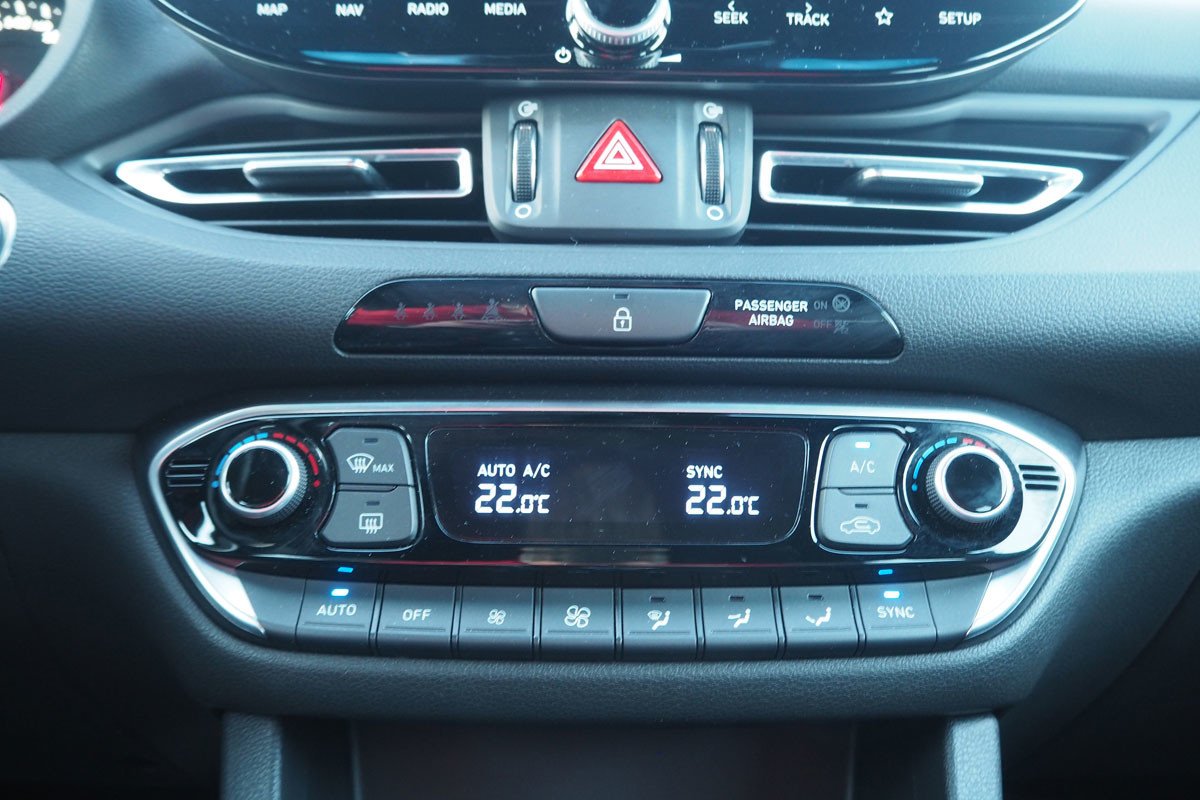 Prueba y opinión del Hyundai i30 N: precio, cómo va y rendimiento del Performance