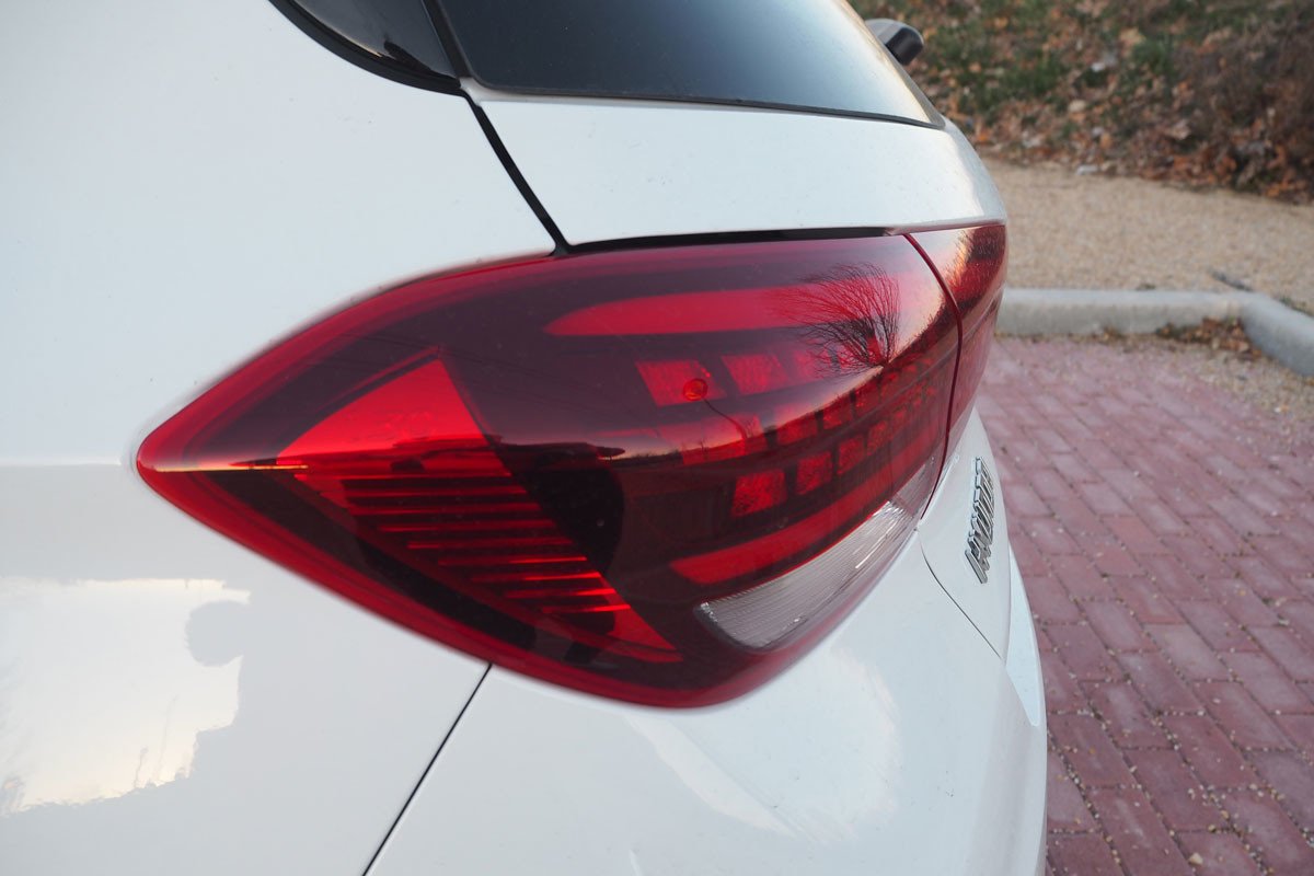 Prueba y opinión del Hyundai i30 N: precio, cómo va y rendimiento del Performance