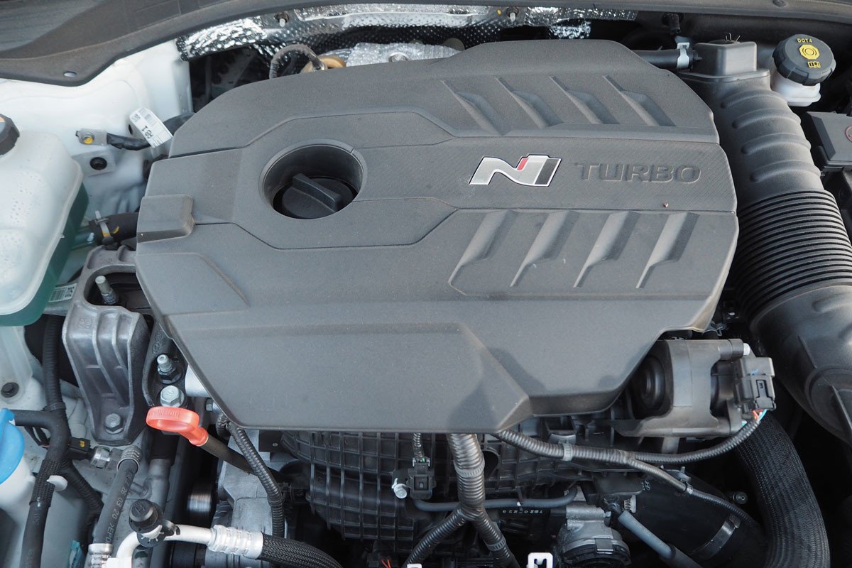 Prueba y opinión del Hyundai i30 N: precio, cómo va y rendimiento del Performance