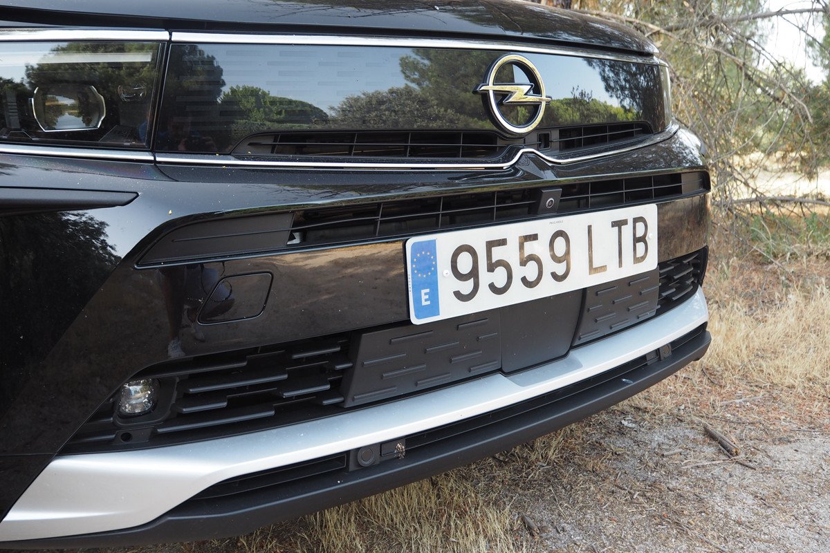 Prueba y opinión del Opel Grandland: precio, maletero y sus versiones híbridas