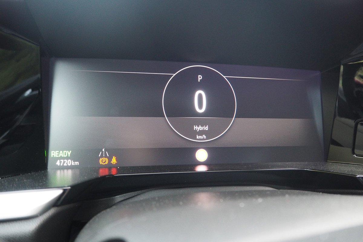 Prueba y opinión del Opel Grandland: precio, maletero y sus versiones híbridas