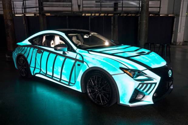 Lexus crea el coche que se “pinta” con latidos del corazón