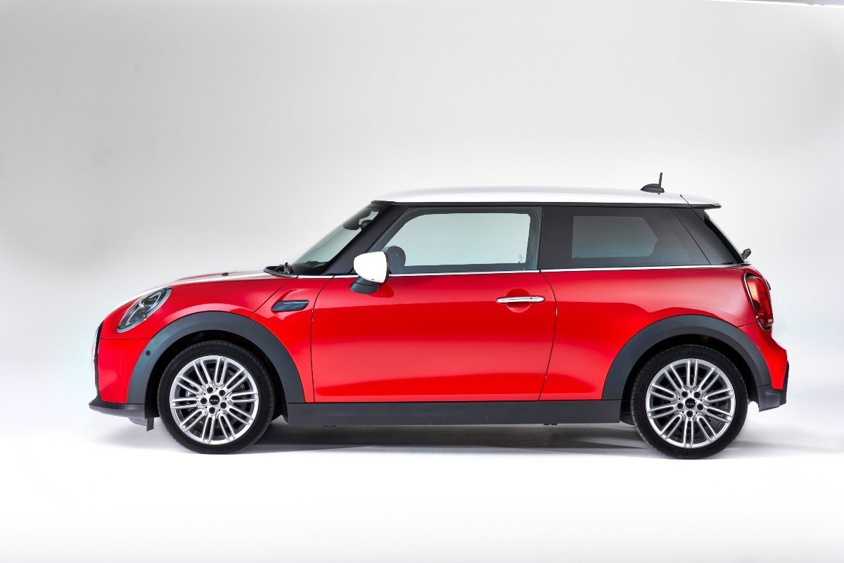 Tres en uno: Mini rediseña sus 3 y 5 puertas y la versión cabrio