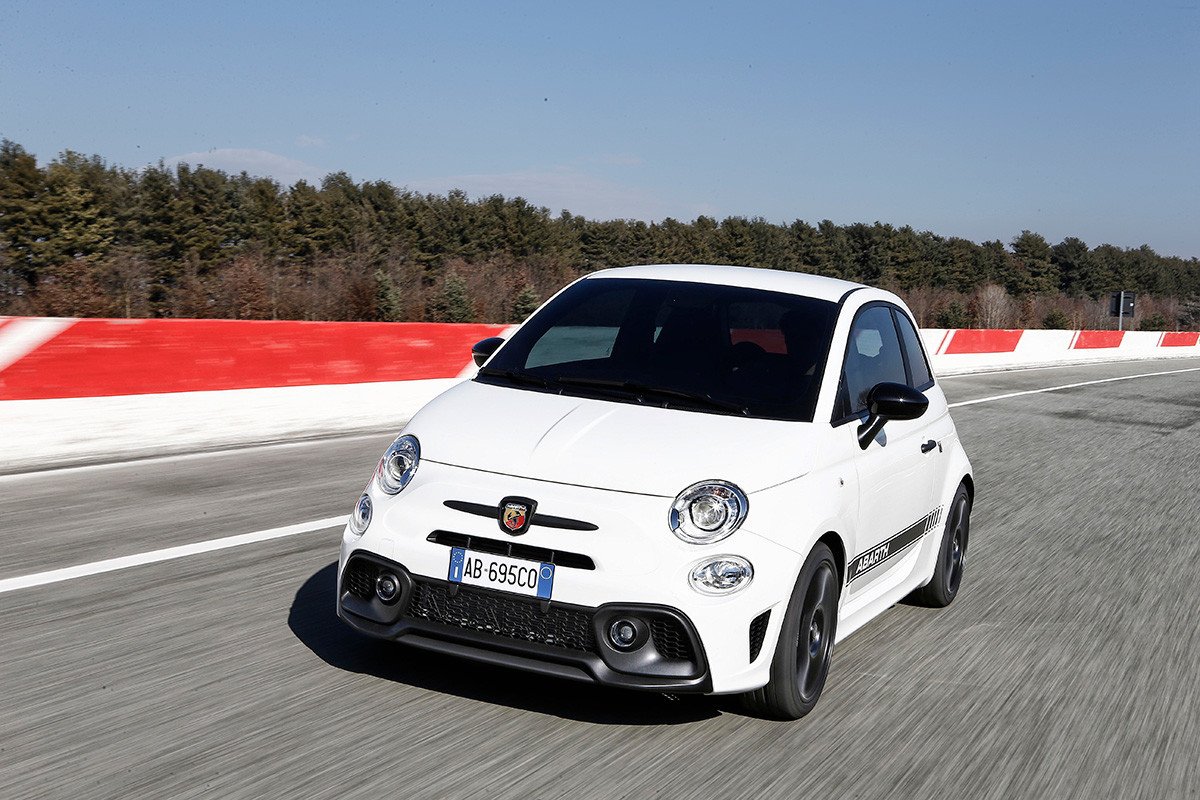 Nueva gama Abarth 595, el retorno del escorpión