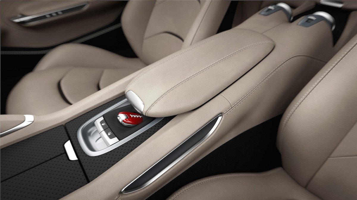 Nuevo Ferrari GTC4Lusso de 690 CV
