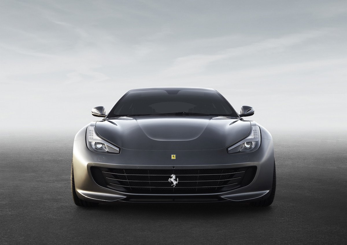 Nuevo Ferrari GTC4Lusso de 690 CV