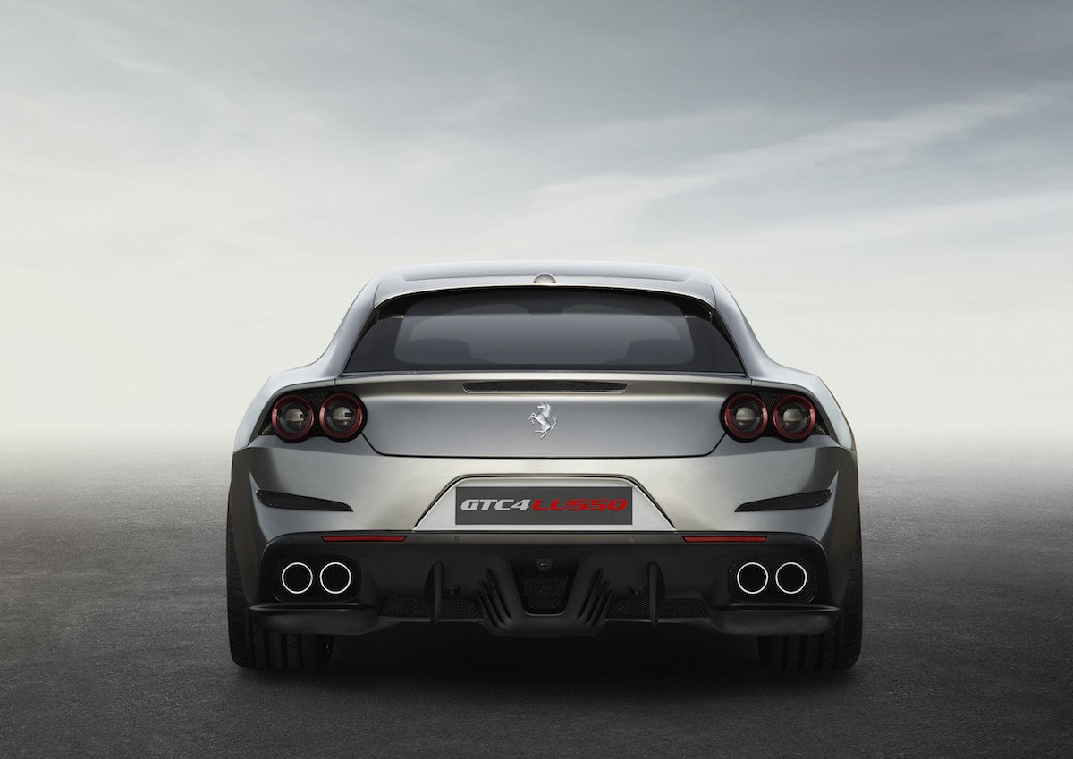 Nuevo Ferrari GTC4Lusso de 690 CV