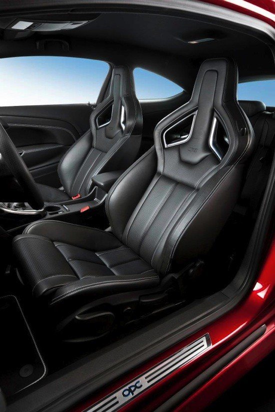 Opel Astra OPC: el Astra Coupé más potente y deportivo de la historia