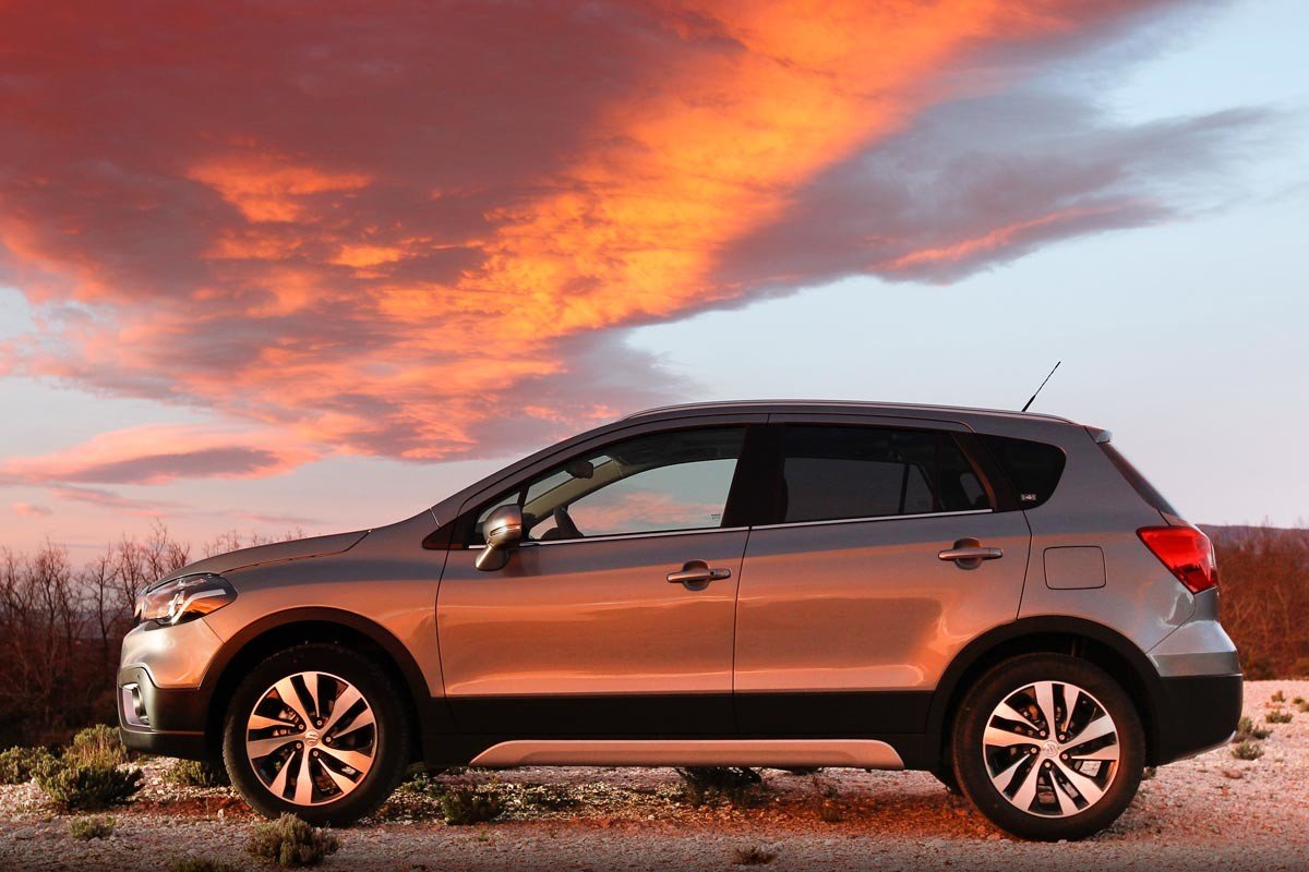 Nuevo Suzuki S-Cross Hybrid: el SUV estrena tecnología híbrida suave