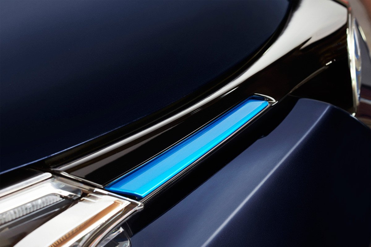 Toyota RAV4 hybrid Sapphire, más exclusivo