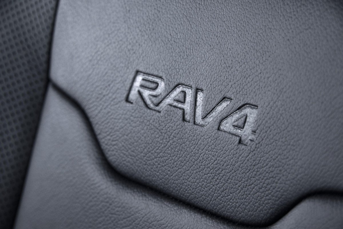 Toyota RAV4 hybrid Sapphire, más exclusivo
