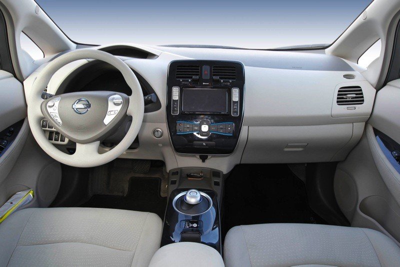 Nissan-Leaf_22