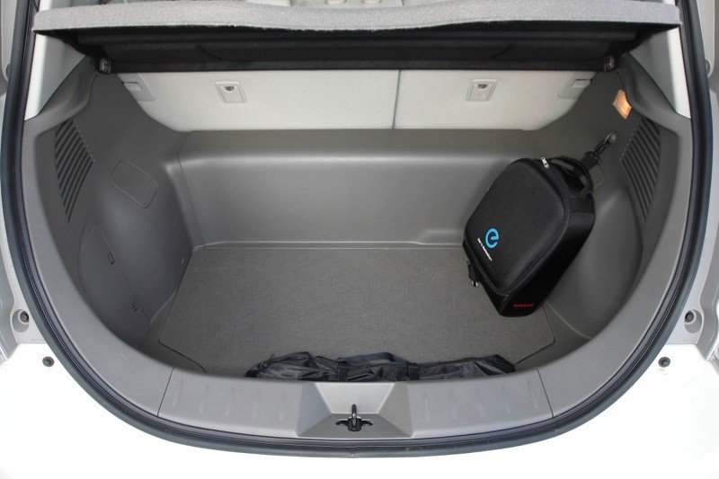 Prueba Nissan Leaf: una semana conviviendo con un coche eléctrico 
