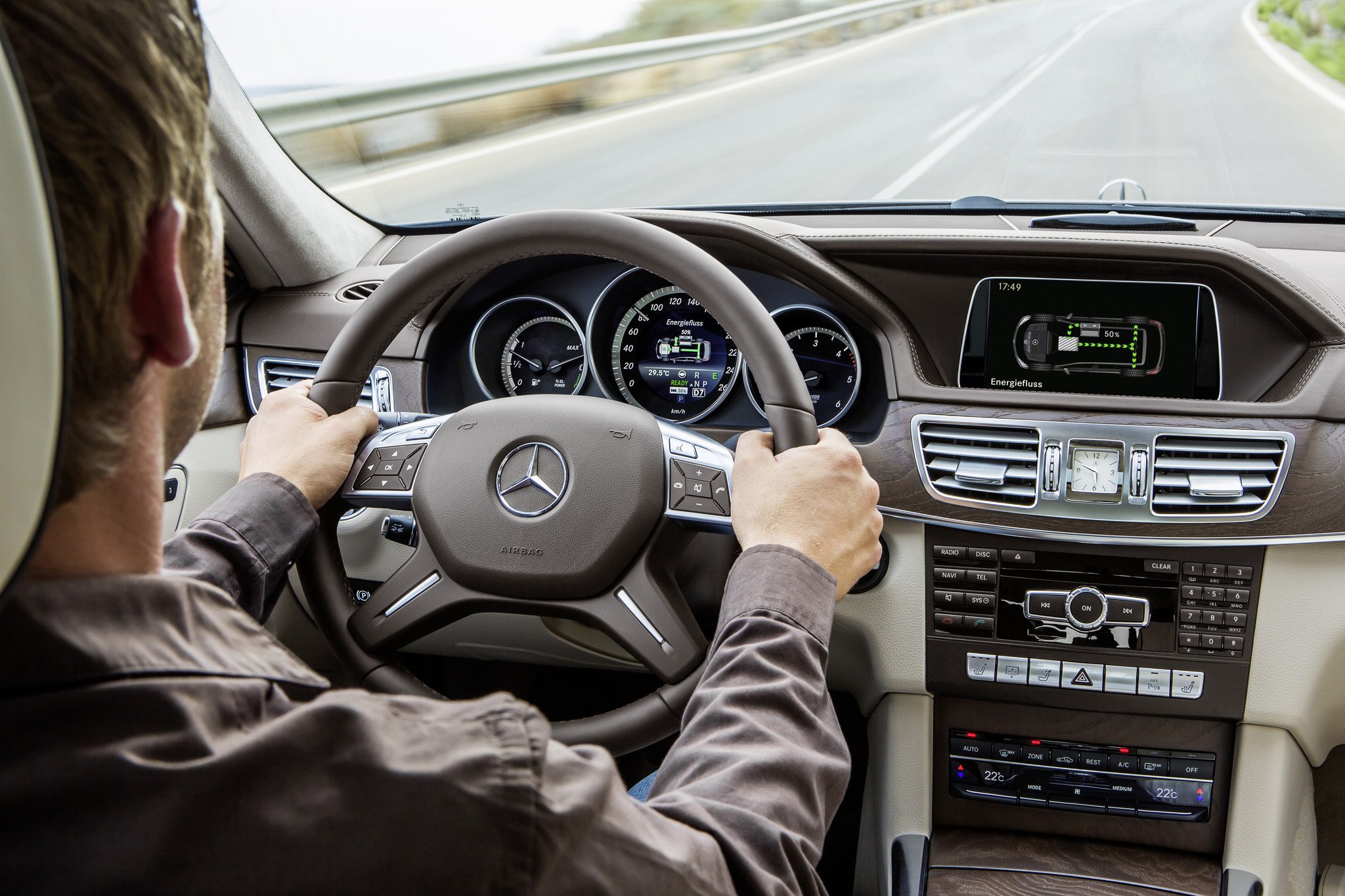 Prueba: Mercedes Clase E 2013, actualizado a fondo