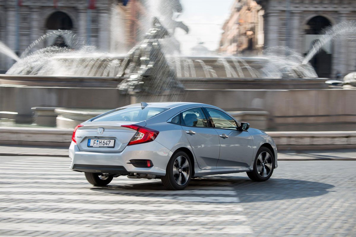 Prueba nuevo Honda Civic diésel: ¿quién dice que los diésel están muertos?