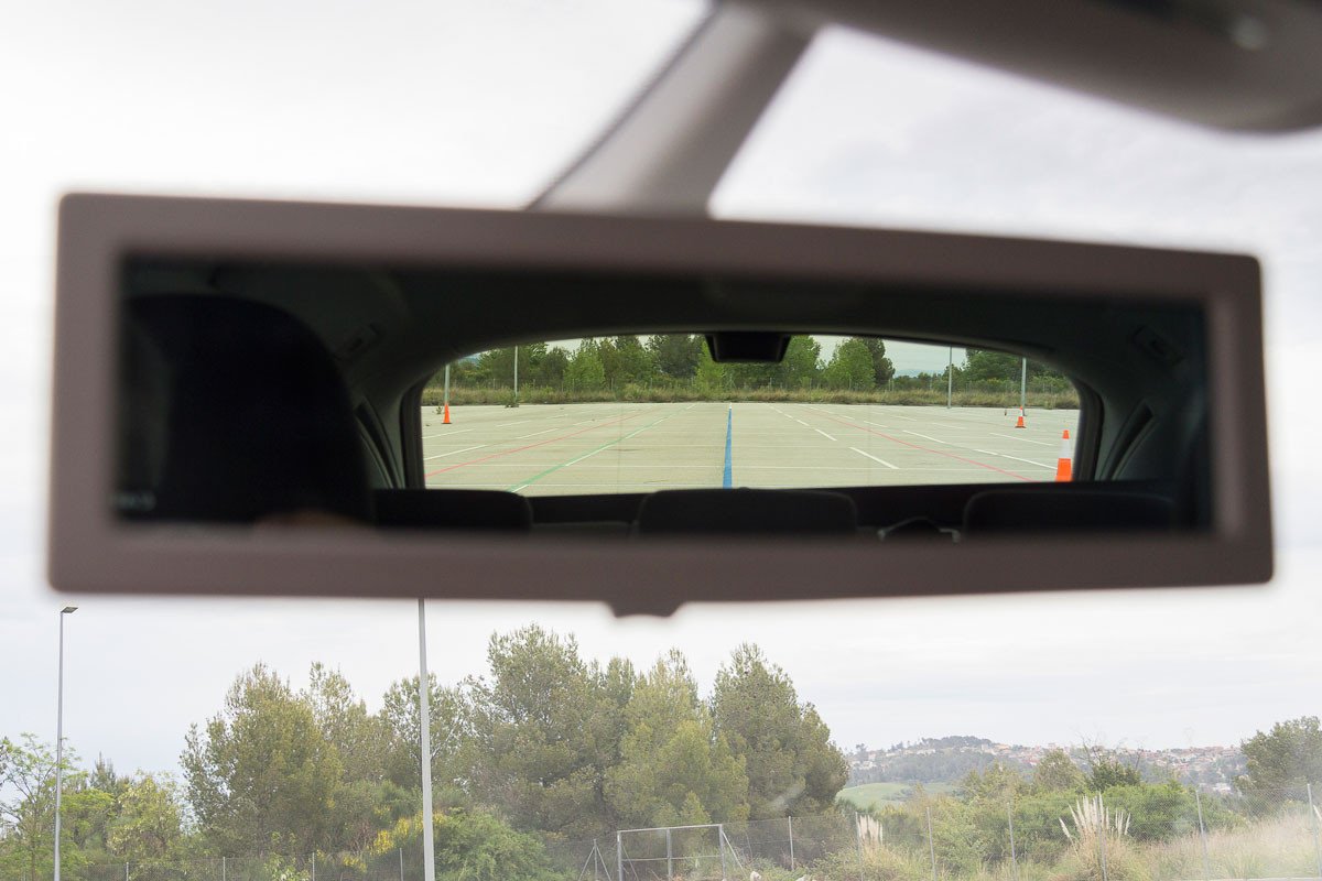 Ficosa presenta el retrovisor interior inteligente