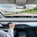 El adiós a las grandes pantallas digitales en los coches no está muy lejos