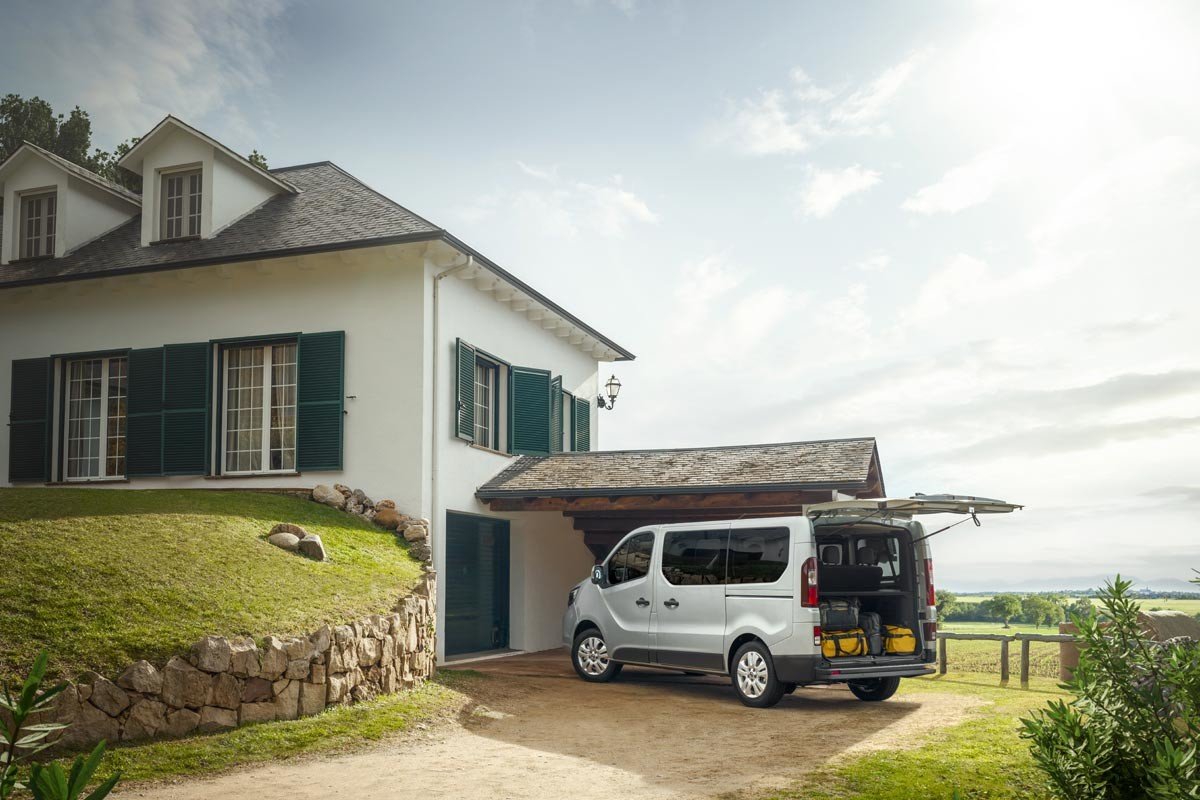 Nuevo Nissan NV300 Combi: llega en mayo con nueva imagen y motores