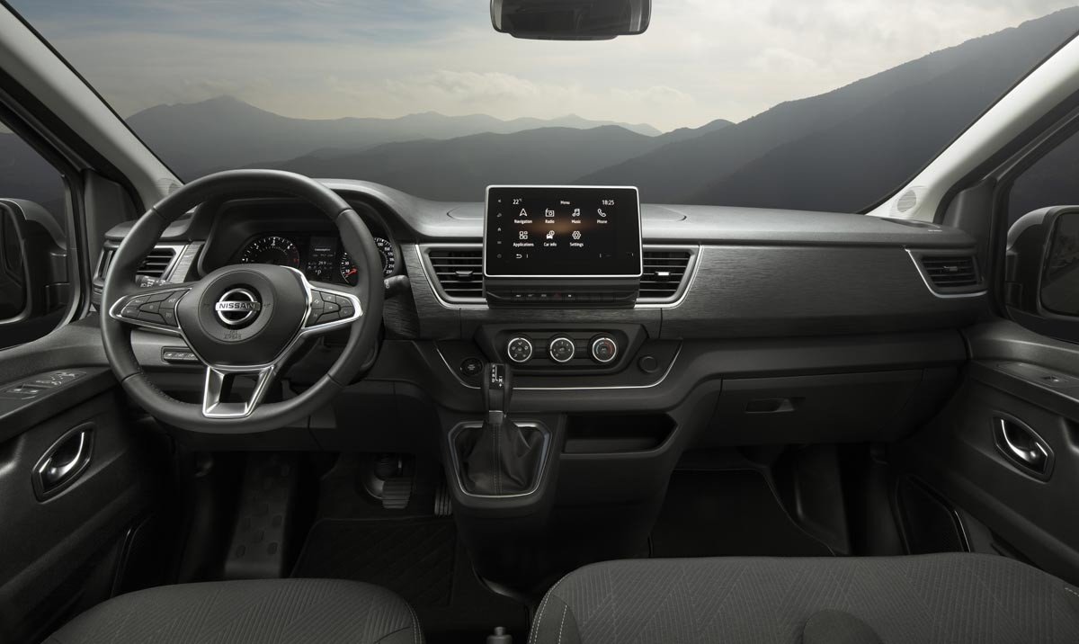 Nuevo Nissan NV300 Combi: llega en mayo con nueva imagen y motores