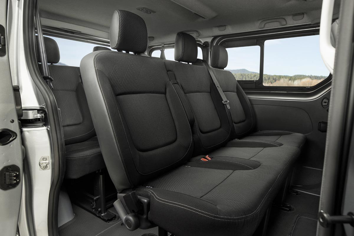 Nuevo Nissan NV300 Combi: llega en mayo con nueva imagen y motores