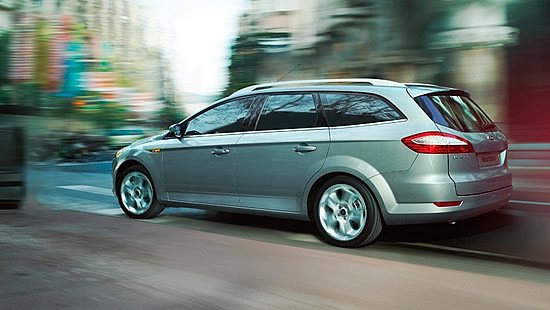Peugeot 5008 o Ford Mondeo Familiar