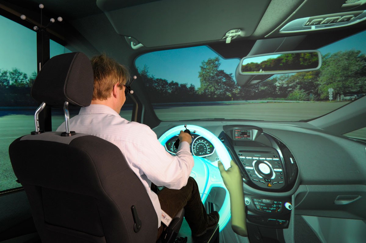 Diseño de coches en 3D: Ford 3-D Cave