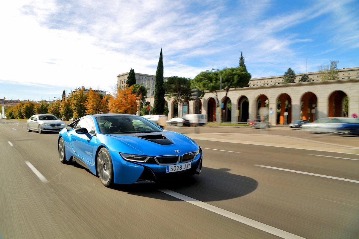 En 2025 BMW tendrá 25 coches eléctricos e híbridos enchufables