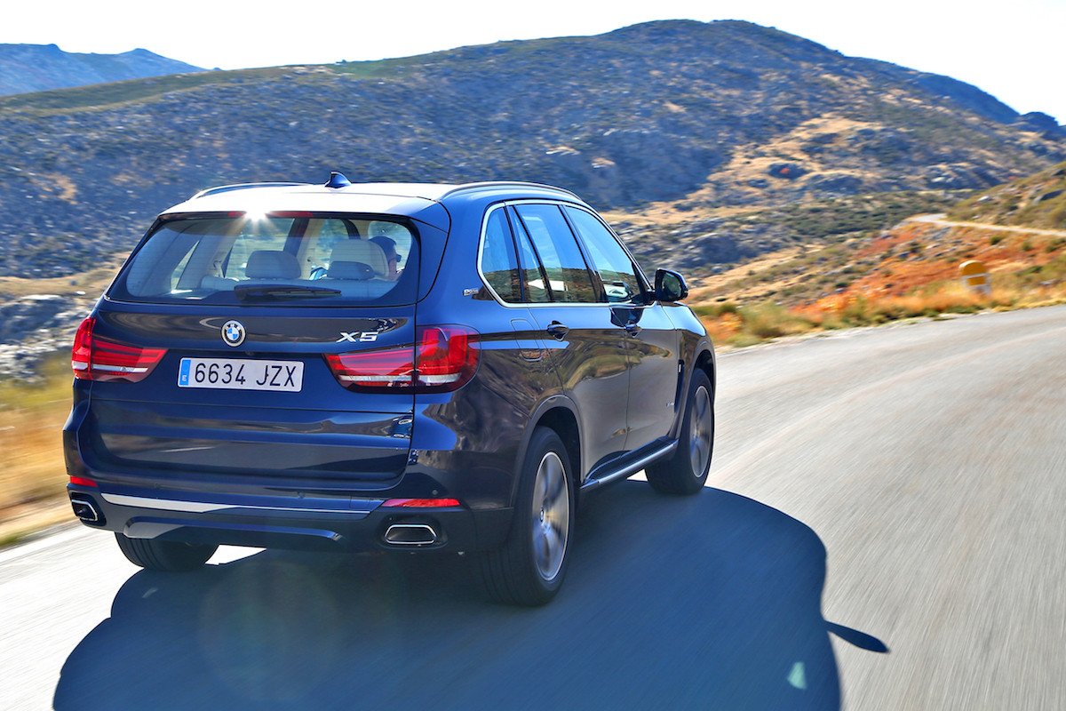 En 2025 BMW tendrá 25 coches eléctricos e híbridos enchufables