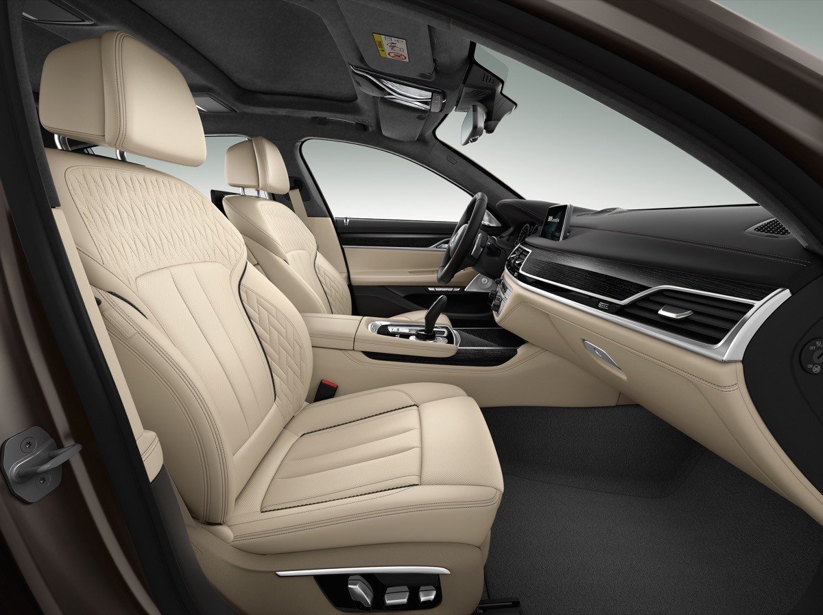 BMW 760Li xDrive: lo más de BMW en  lujo y tecnología