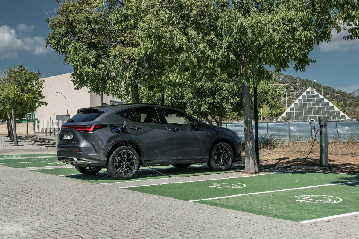 Prueba Lexus NX: análisis y opinión del híbrido y del enchufable