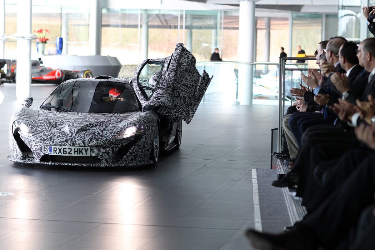 McLaren P1: cameo en la presentación del nuevo monoplaza F1