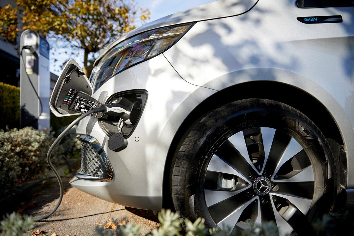 Mercedes lanza su Marco Polo con la base eléctrica del EQV