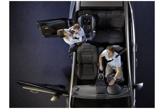 El coste real de derramar bebidas en tu coche