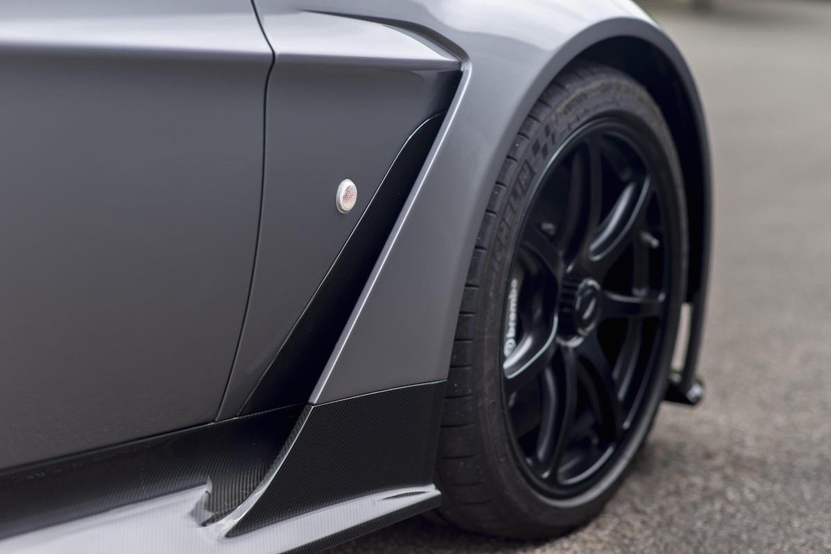 Aston Martin Vantage GT12 Roadster, salvaje a cielo abierto